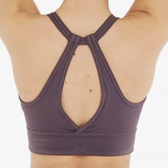 Women’s Under Armour ‘Rush’ Sports Bra Top Ash Taupe Size S Cross Back - Picture 2 of 5